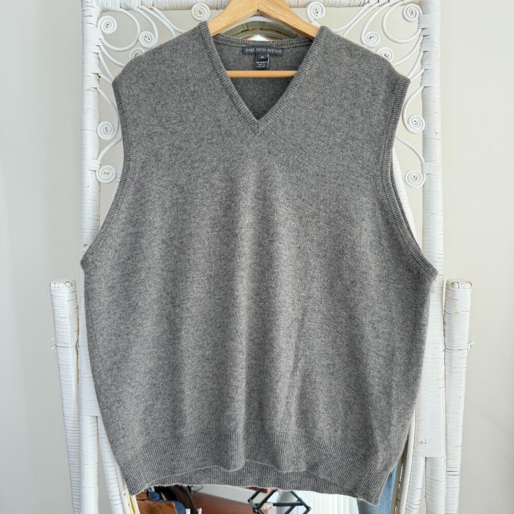 Saks Fifth Avenue Cashmere Sweater Vest Mens XL Gray Knit Pullover V Neck Luxury